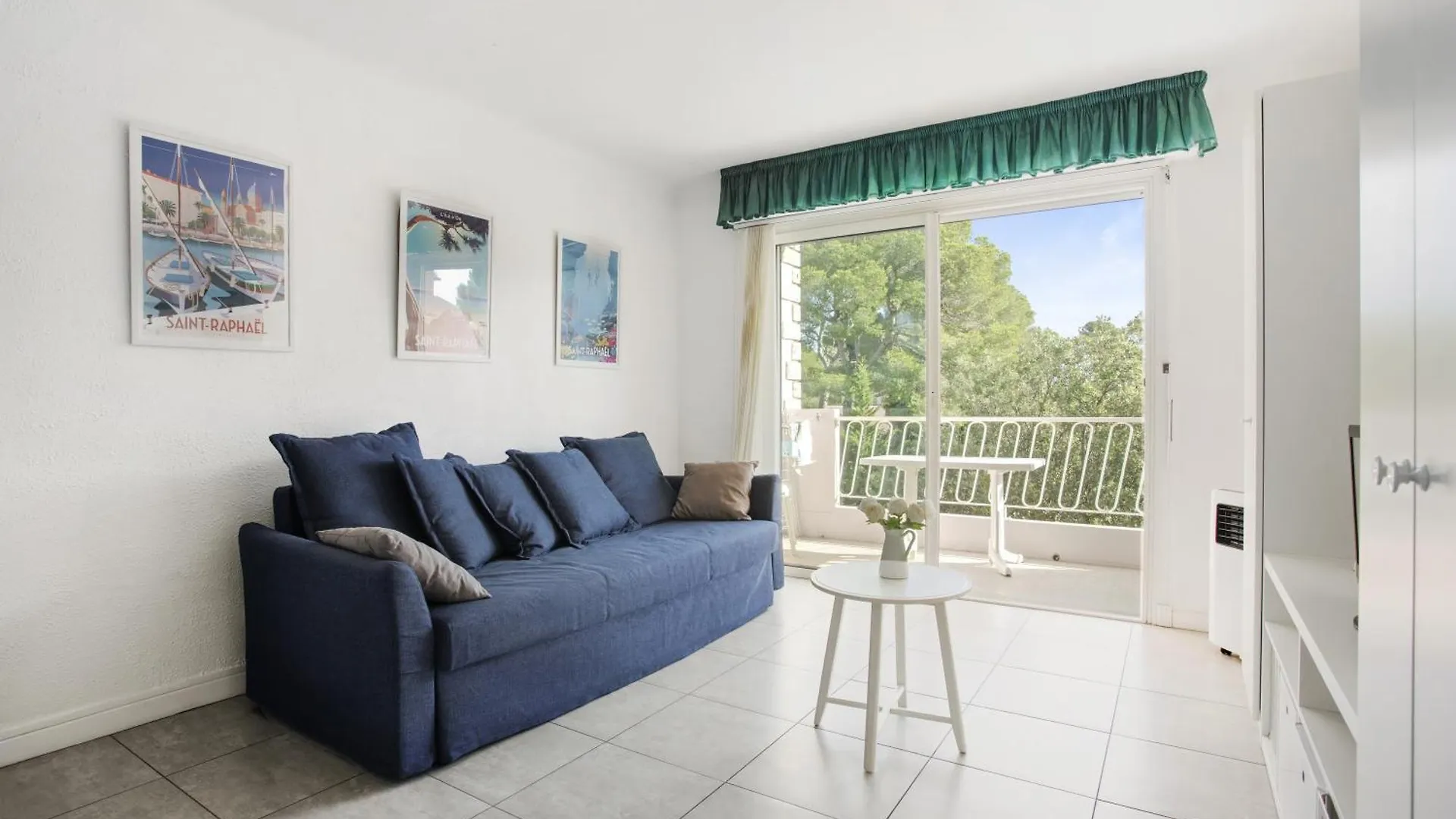 Le Studio Du Rivage - Saint Raphael 0*, Saint-Raphael (Var)